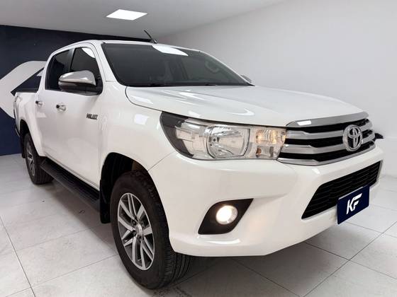 TOYOTA HILUX 2.8 SRV 4X4 CD 16V DIESEL 4P AUTOMÁTICO